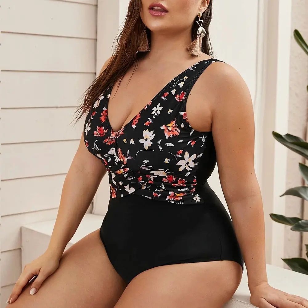 SHEIN 1pc Plus Size Stylish Swimsuit, Suitable For Summer