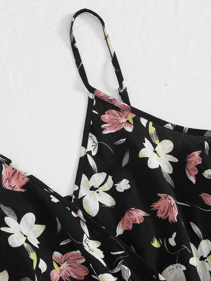 SHEIN VCAY Floral Print Cami Romper - الصورة 5