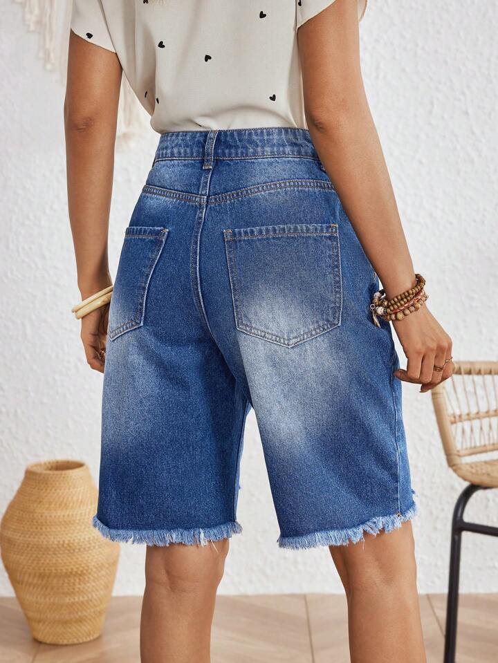 SHEIN Women's Casual Distressed Denim Shorts - الصورة 3