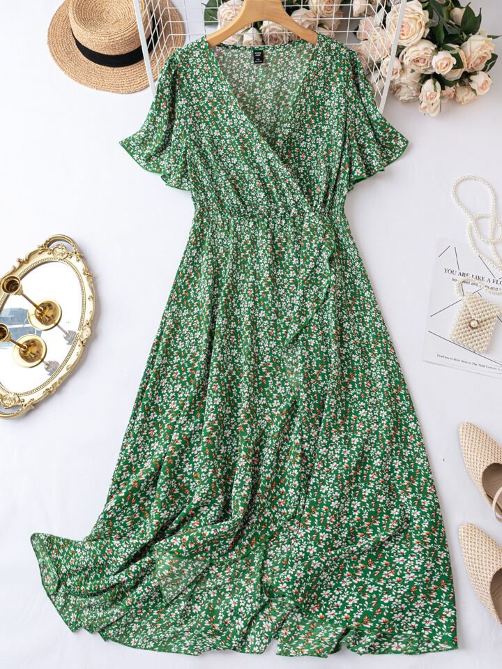 SHEIN LUNE Plus Ditsy Floral Surplice Front A-line Dress