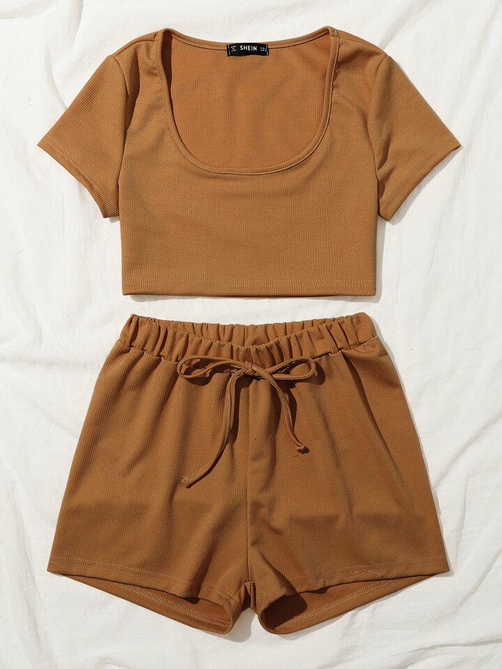 Scoop Neck Crop Tee & Tie Waist Shorts Set - الصورة 4