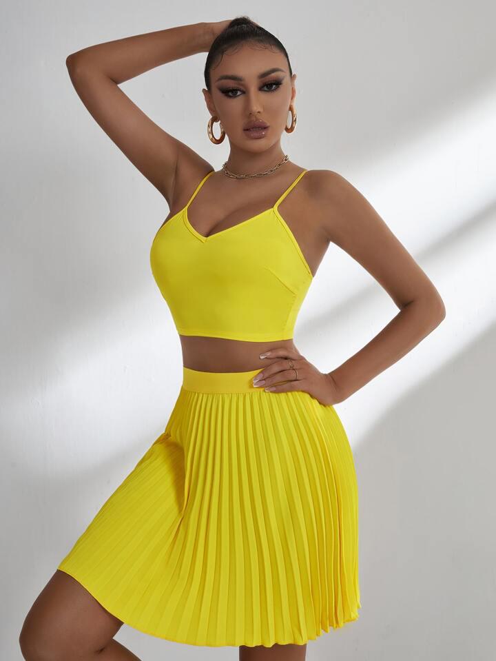 SHEIN SXY Crop Cami Top & High Waist Pleated Skirt - الصورة 2
