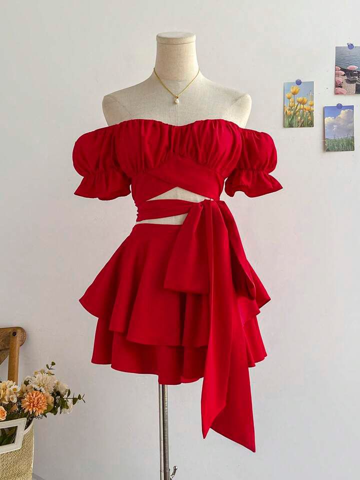 the-shoulder Top with Front Drawstring & Layered Low Skirt - الصورة 3