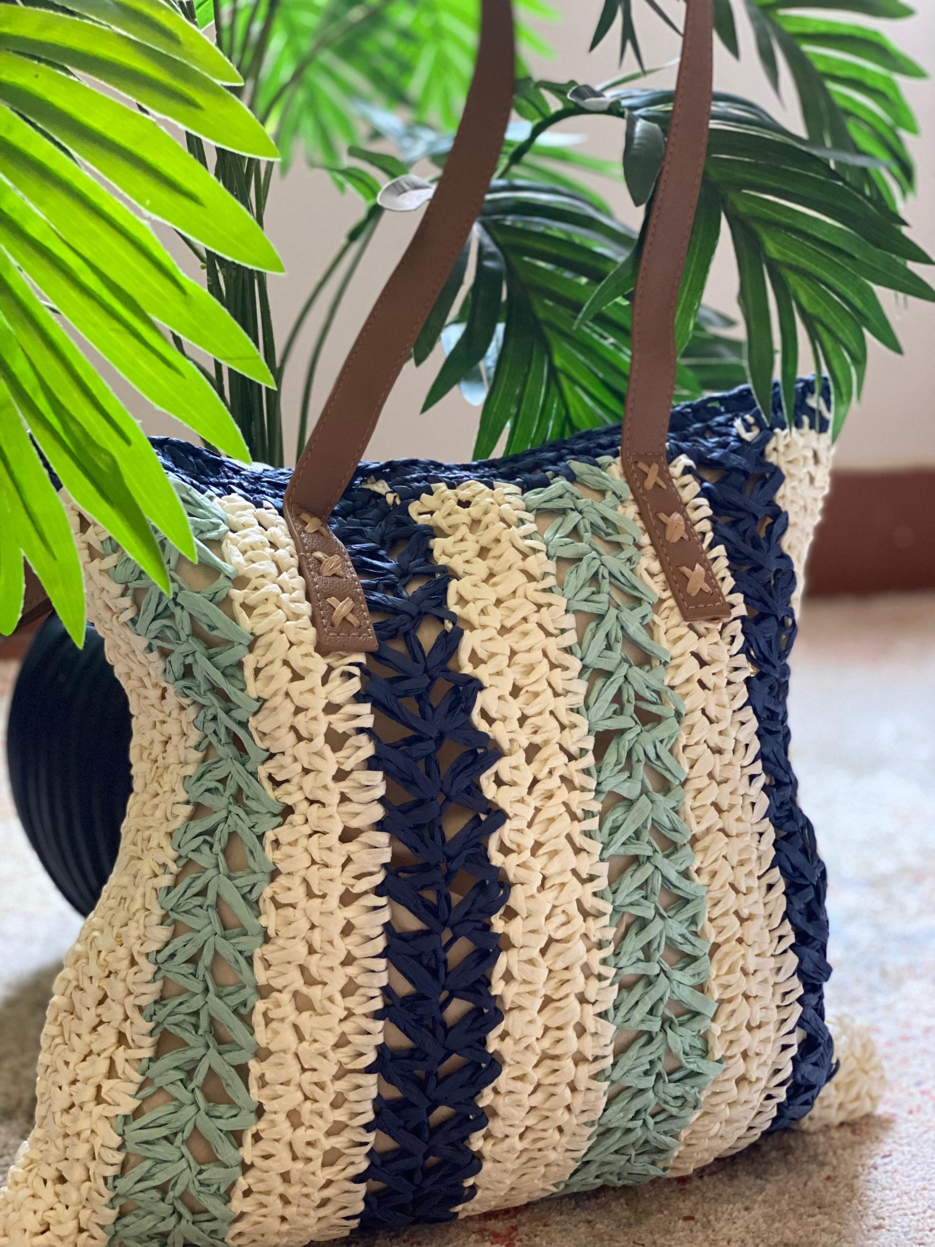 Striped Straw Tote Beach - الصورة 10