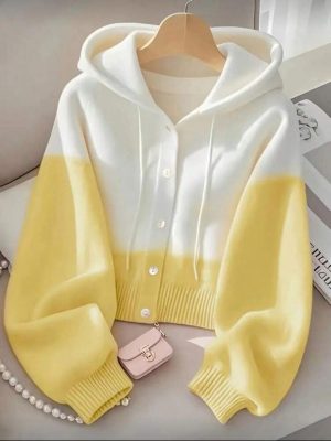 كارديجان نسائي فضفاض بغطاء رأس بتصميم مربعات ملونة - تصميم مريح بأزرار أمامية، سترة محبوكة كاجوال لفصلي الخريف والشتاء (M)