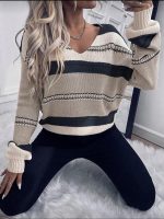 كنزة صوفية مريحة بأكمام طويلة مخططة بألوان متناقضة من SHEIN LUNE (M)