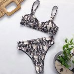 leather print SHEIN Mayo Size (L)